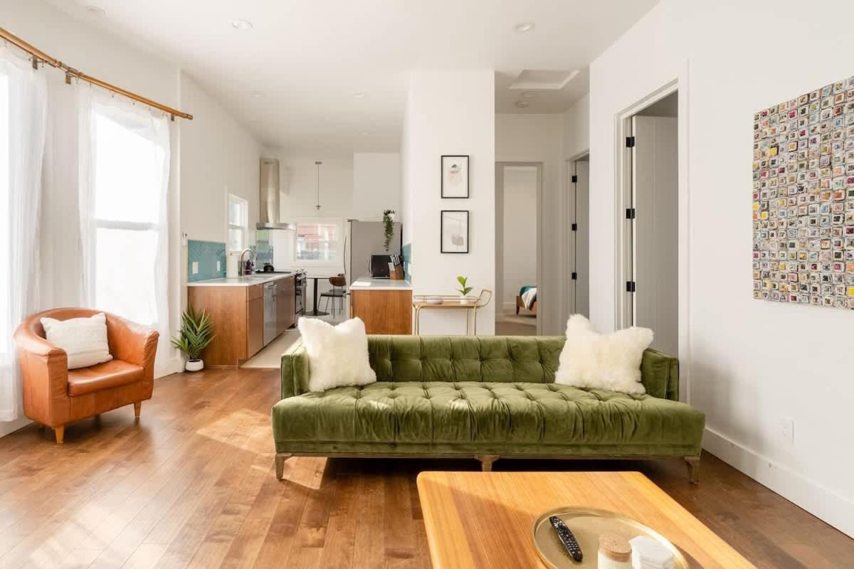 Collection - Heart Of Midcentury Dream 95 Walkscore 3br Portland