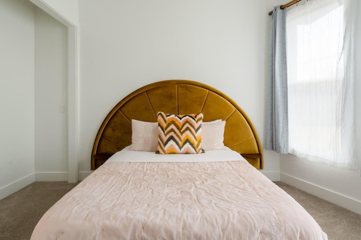 Holiday home Collection - Heart Of Midcentury Dream 95 Walkscore 3br